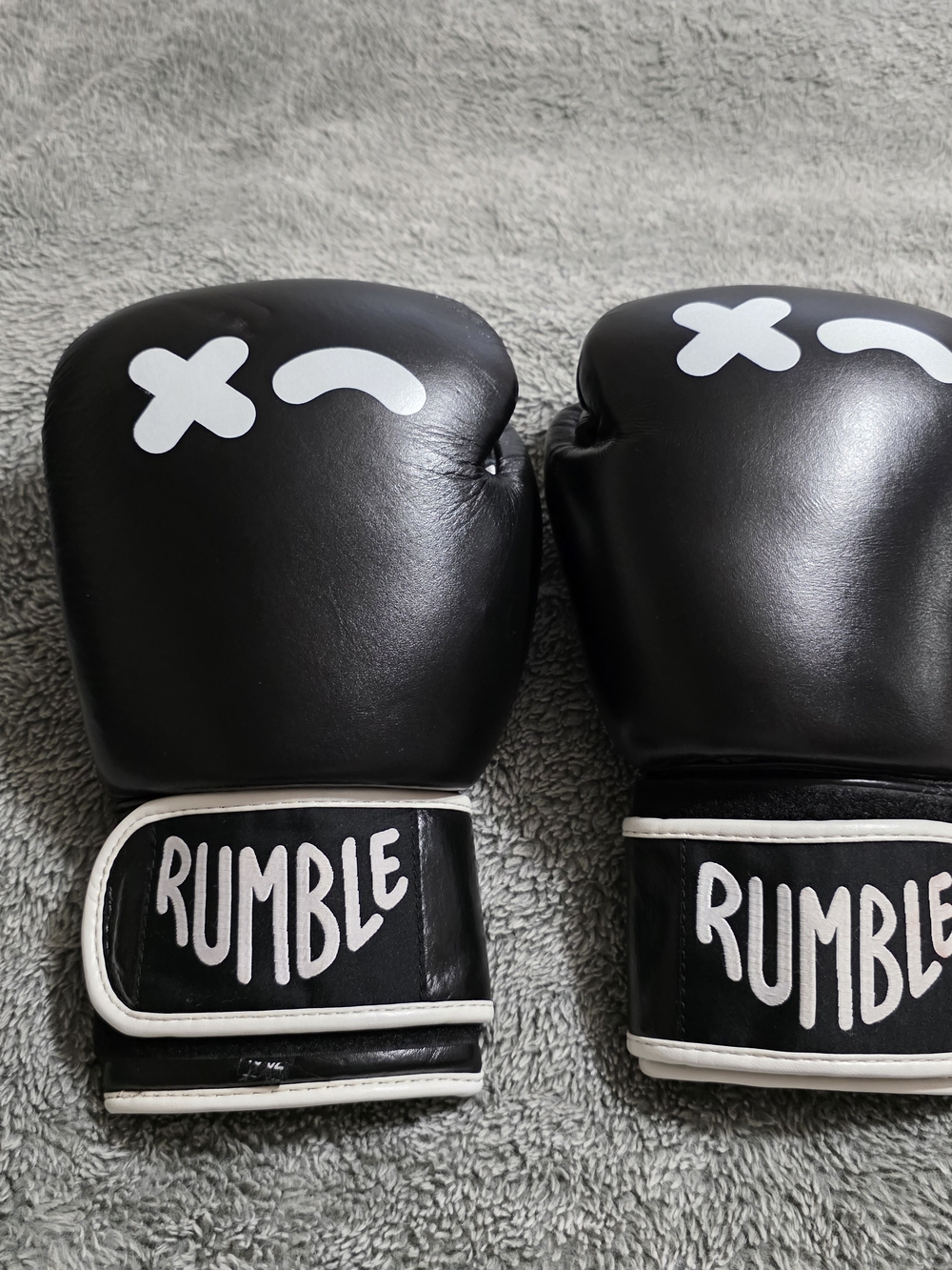 Rumble Boxing Gloves - 16oz